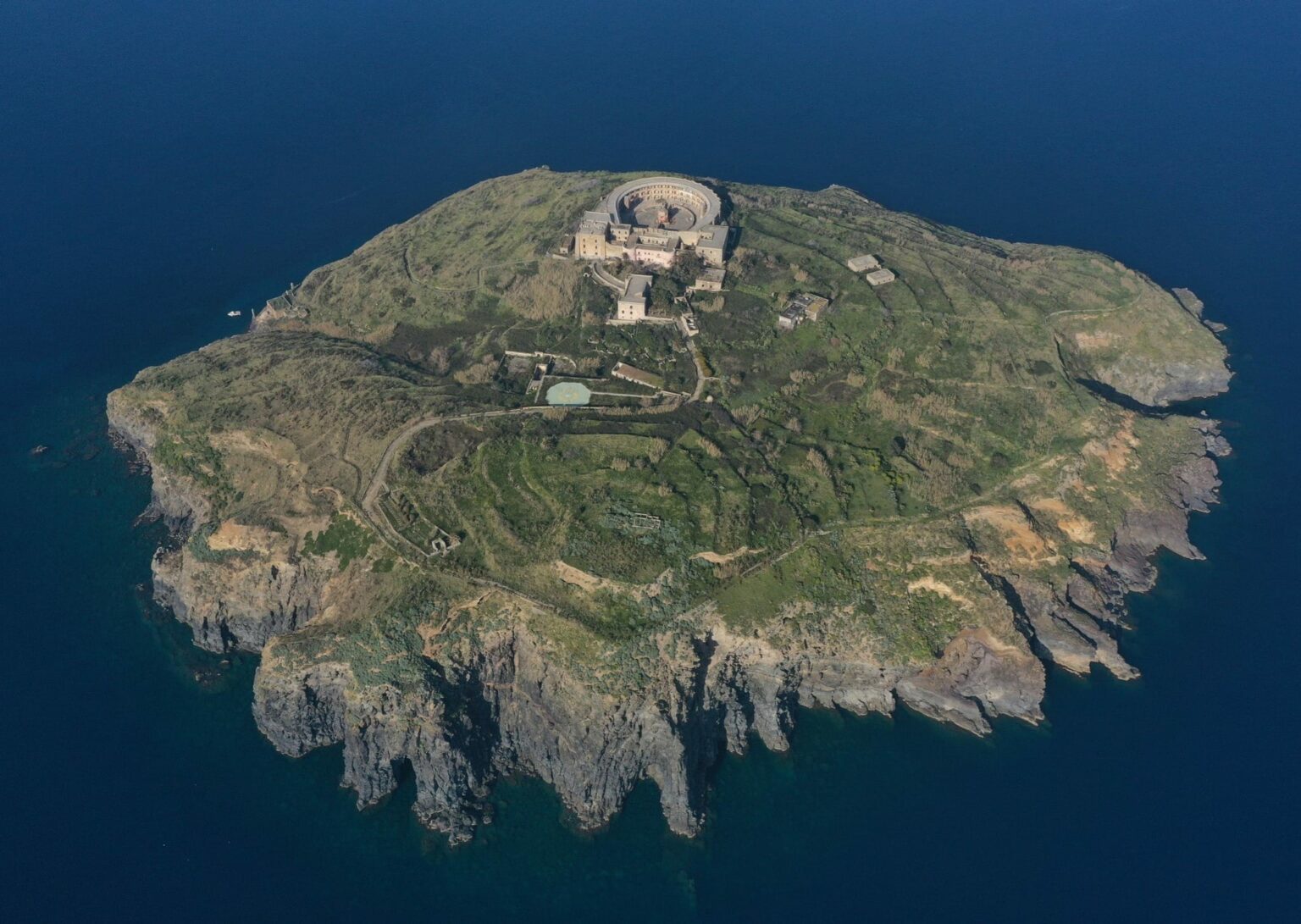 593919153_1256289166546191_1959445585021753890_n